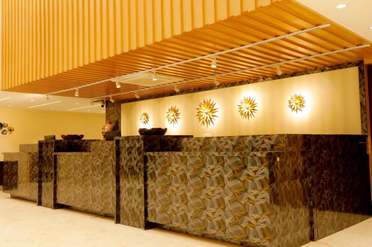 Hotel Palm Pacific Кота Екстериор снимка